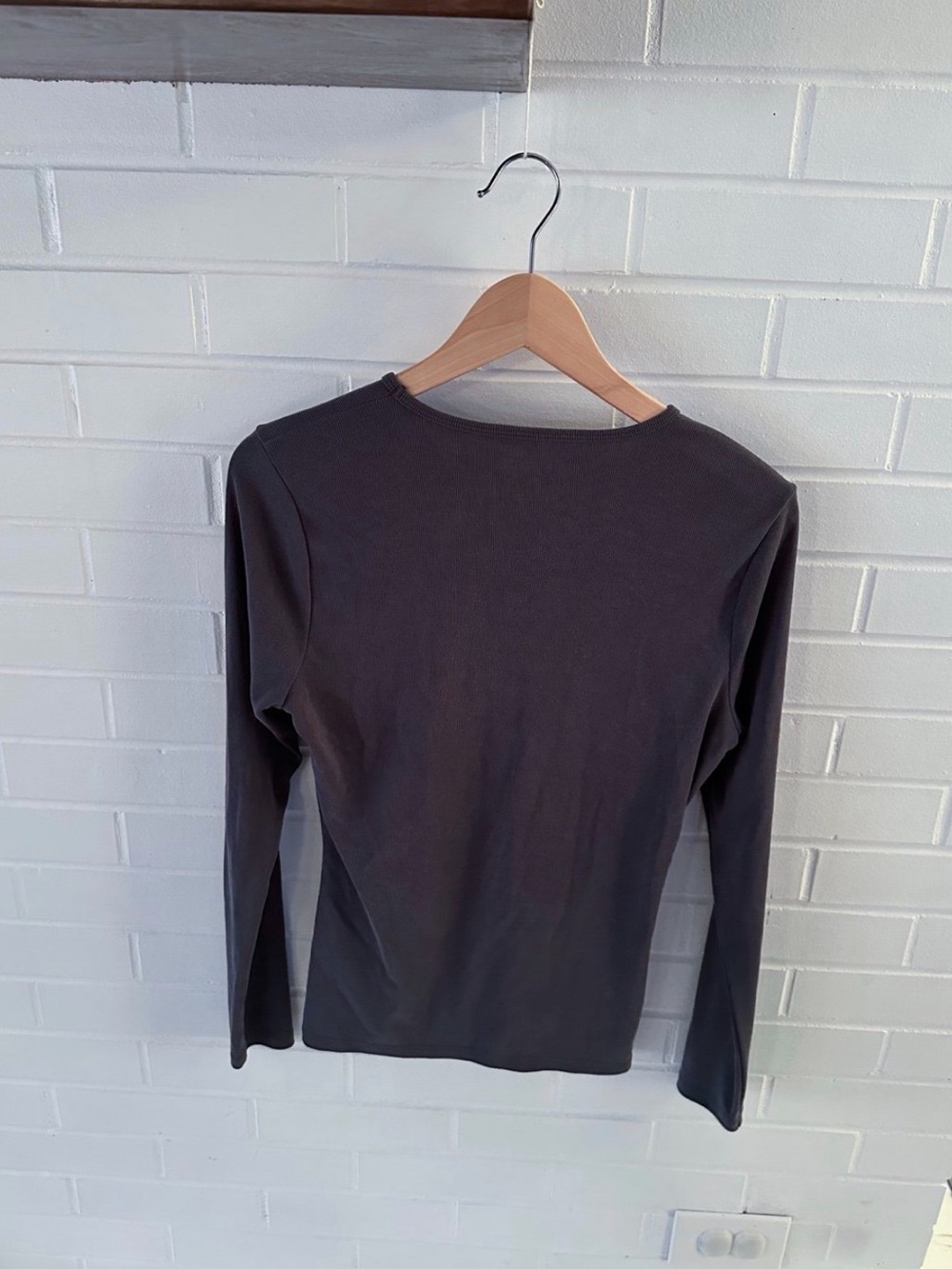 Abercrombie: Women’s Long Sleeve Crewneck Top – Dark Gray - Picture 5 of 5